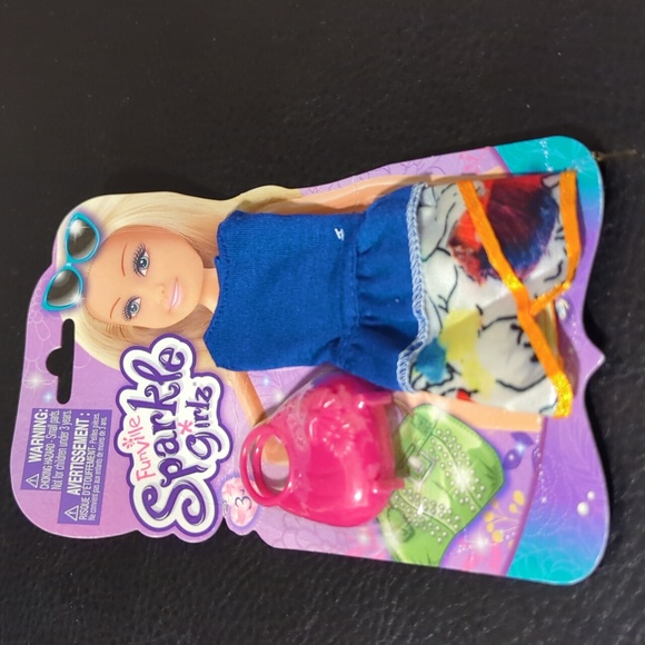 🍓 4/$20 Sparkle Girlz outfit new - Picture 1 of 7